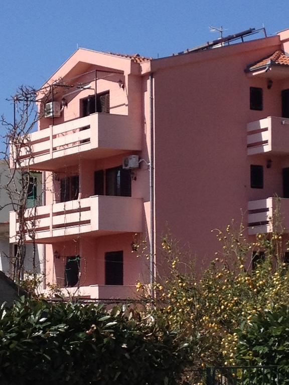 Apartments Krolo Drvenik  Zewnętrze zdjęcie